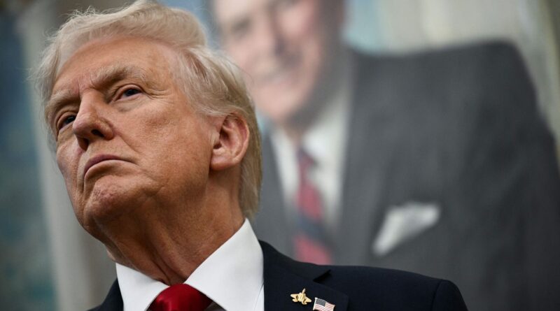 Trump annonce une riposte après l'attaque de l'EI en Syrie contre des Américains.