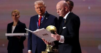 Trump reçoit le premier Prix FIFA de la Paix.