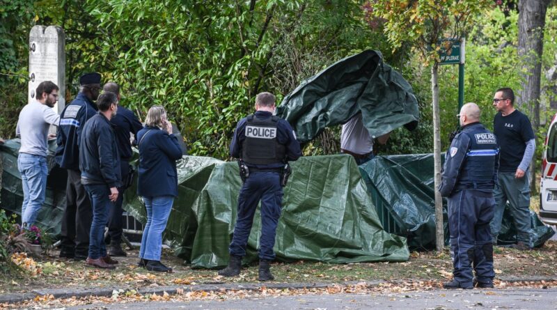 Un homme de 23 ans en garde à vue pour profanation de la tombe de Robert Badinter