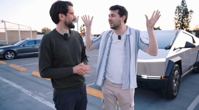 Un novice conduit une Tesla à Los Angeles avec FSD actif