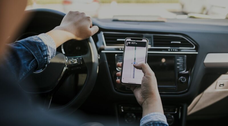 Une app utilise l’IA pour repérer les contrôles de police.