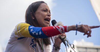 Venezuela : Machado se rendra à Oslo pour son Nobel de la paix malgré les menaces.