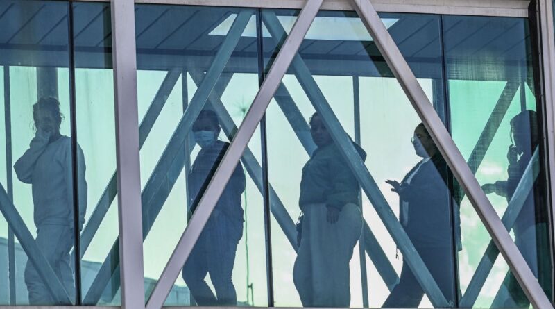 Venezuela : Nouveau vol de migrants expulsés des États-Unis, tensions élevées.