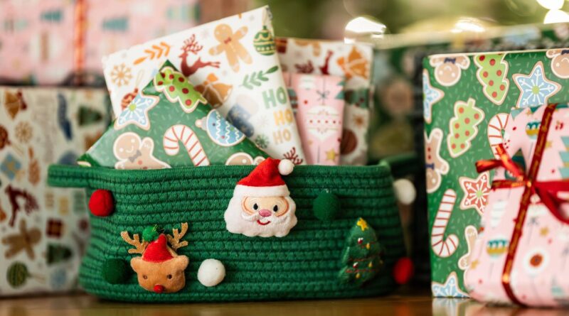 Vêtements et smartphones, cadeaux les plus revendus après Noël.