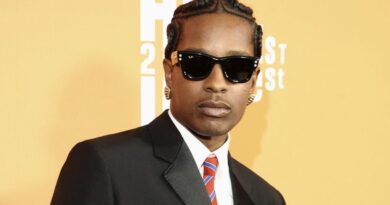 A$AP Rocky dément les rumeurs de conflit avec Drake : « Ce n’est pas vraiment grave »