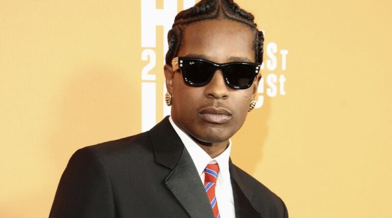 A$AP Rocky dément les rumeurs de conflit avec Drake : « Ce n’est pas vraiment grave »