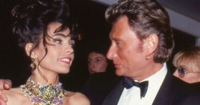 Adeline Blondieau raconte les insultes lors de son mariage avec Johnny Hallyday