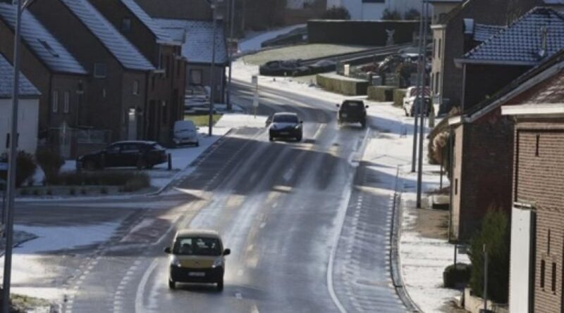 Alerte jaune pour conditions glissantes en Belgique mardi matin