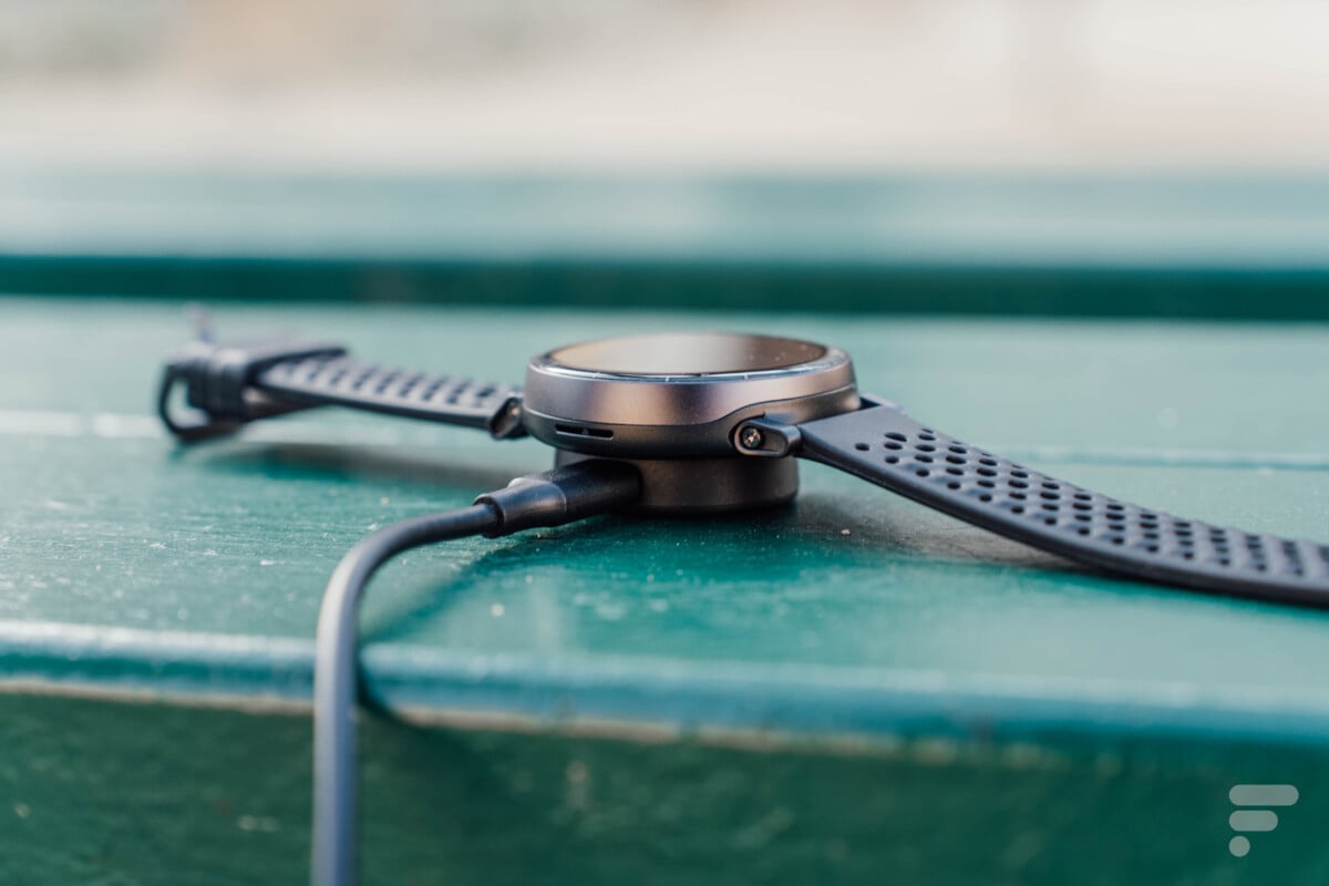 L'Amazfit Active Max en charge