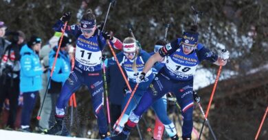 Biathlon en direct : Julia Simon et Lou Jeanmonnot poursuivent les nordiques.