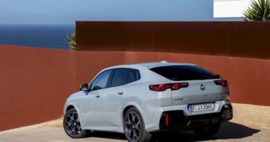 BMW améliore ses 2 voitures électriques sans augmenter le prix.