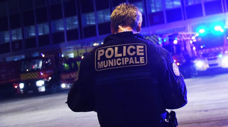 Bourges : Engins incendiaires attaquent les locaux de la police municipale la nuit