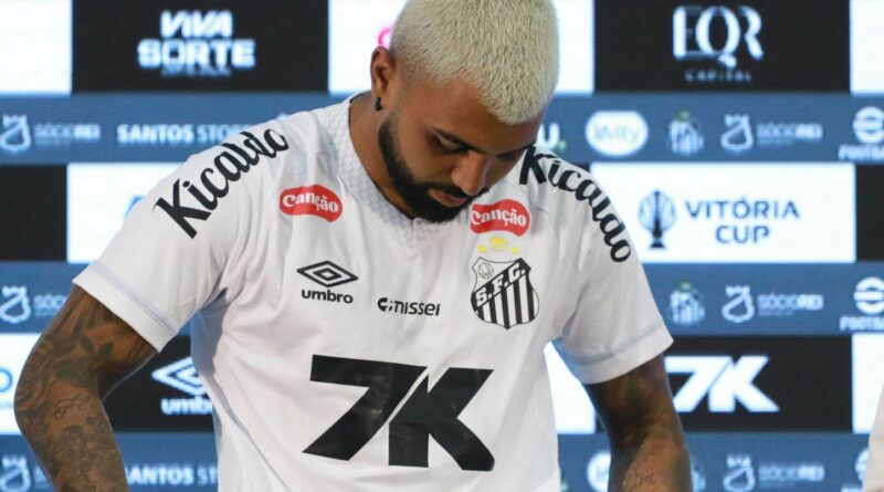 Brésil : Gabriel Barbosa confronté aux ultras de Santos lors de sa présentation