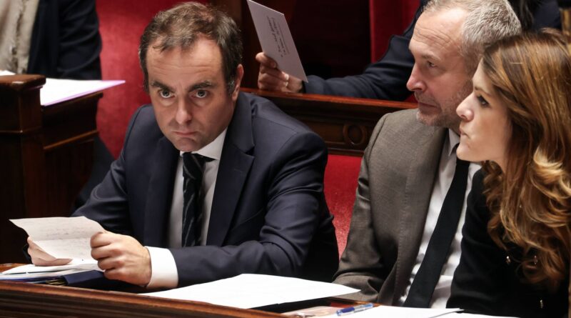 Budget 2026 : Lecornu utilise l'article 49.3, LFI propose une motion de censure.