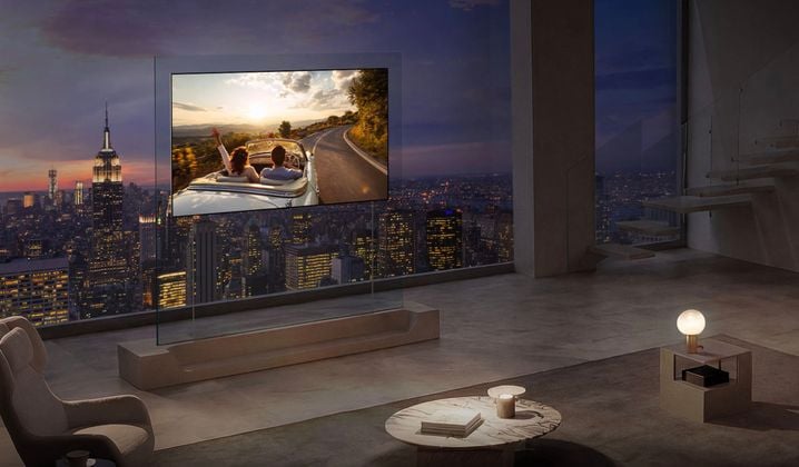 Le téléviseur OLED evo W6 d'LG ne meusre que 9 mm d'épaisseur.
