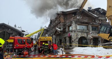 Courchevel : L'incendie de l'hôtel cinq étoiles circonscrit, six blessés parmi les pompiers