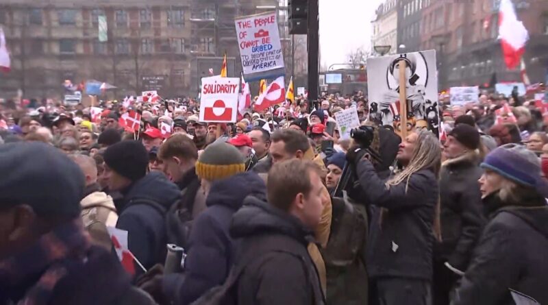 Des milliers de manifestants à Copenhague contre Donald Trump au Groenland