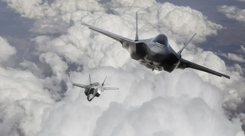 Des soldats américains et européens au Groenland : menaces de Trump et conséquences pour l'OTAN ?