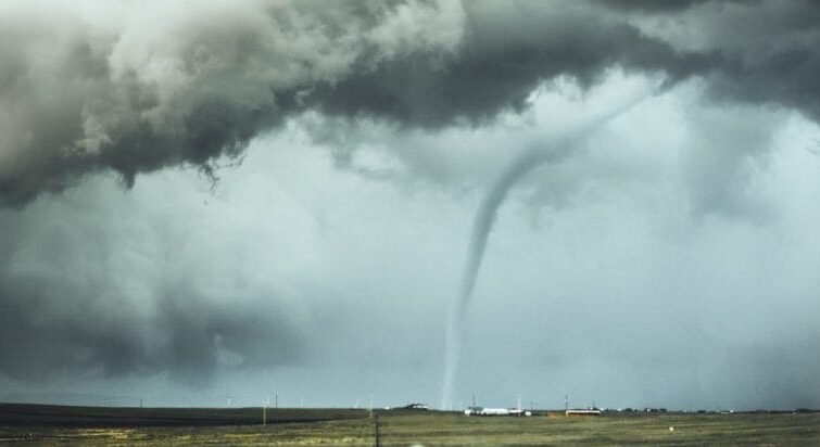 Deux tempêtes en une semaine : 100 alertes inondations au Royaume-Uni