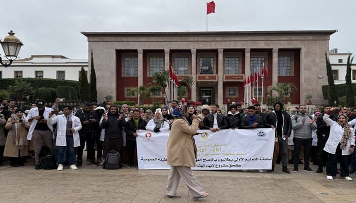 Discours mielleux ne cachant pas une réalité misérable.