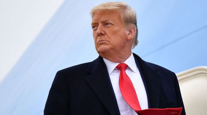 Donald Trump envisage d'acheter le Groenland, option militaire non exclue