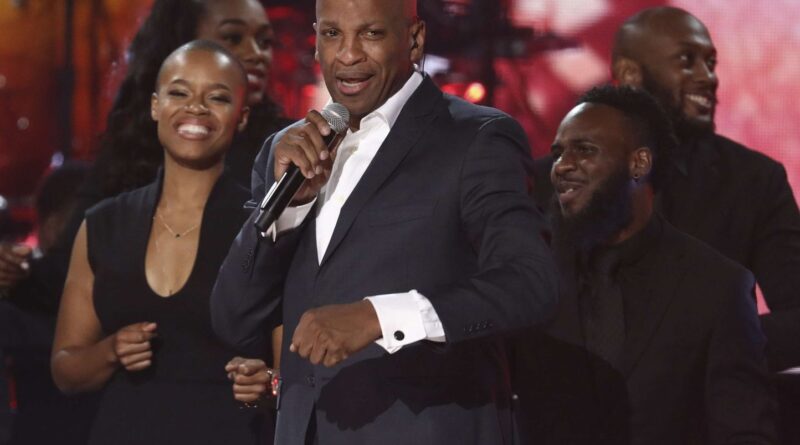 Donnie McClurkin, pasteur du gospel, accusé d'agression sexuelle.
