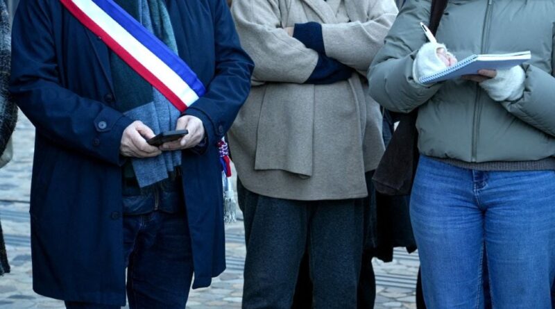 Dordogne : Un maire suspendu un mois pour des propos antisémites