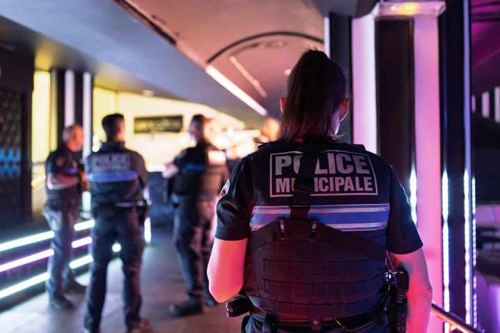 La police municipale est de plus en plus sollicitée la nuit par les maires qui veulent renforcer les effectifs de sécurité.