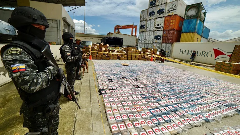 Saisie de 3 tonnes de cocaïne dans le port de Guayaquil en 2022. L’Equateur est gangrené par le narcotrafic.