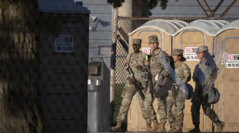États-Unis : Donald Trump annonce le retrait de la Garde nationale à Chicago, Portland et Los Angeles