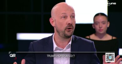 Etats-Unis : Donald Trump avertit "Nous sommes fichus" si la Cour suprême rejette les droits de douane.