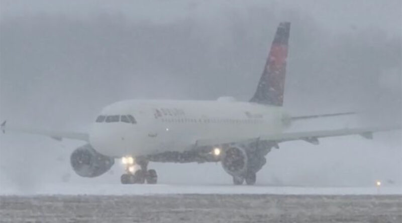 États-Unis : plus de 8 000 vols annulés à cause d'une tempête hiver