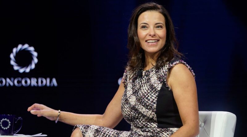 Etats-Unis : Trump déclare que Dina Powell McCormick est « fantastique »… Qui est-elle ?