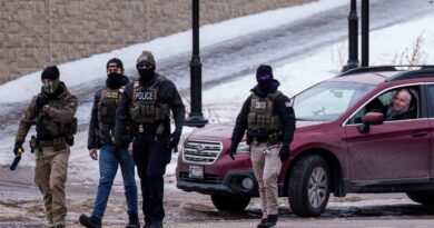 États-Unis : Une juge fédérale limite les pouvoirs de la police de l'immigration au Minnesota