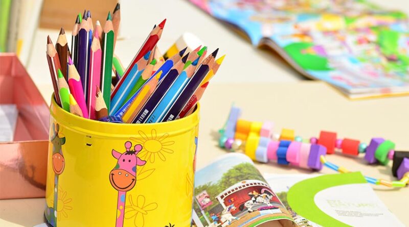 Garde d’enfants à domicile : un cadre légal en préparation