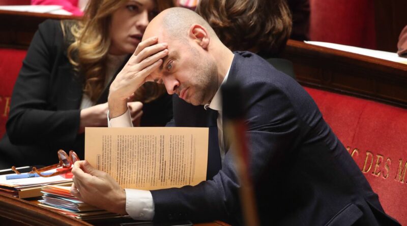 Gaza : La France ne suspend pas un programme d'accueil d'artistes et scientifiques gazaouis.