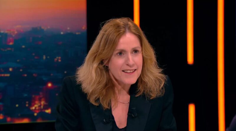 "Geneviève Damas parle de l'humain dans son nouveau roman."