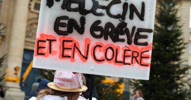 Grève des médecins : concessions du gouvernement sur les arrêts maladie