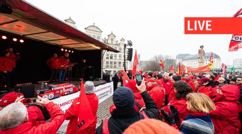 Grève des trains SNCB et des bus TEC, soutien des syndicats à Bruxelles