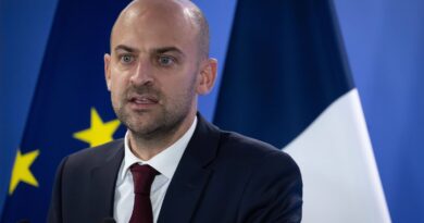 Groenland : La France refuse le « chantage » des Etats-Unis