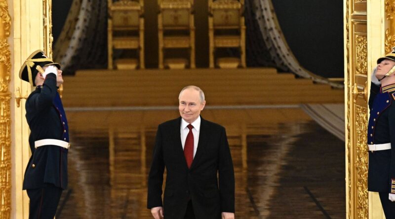 Guerre en Ukraine : Le Kremlin ne relâche pas la pression sur Kiev, la France s'illustre.