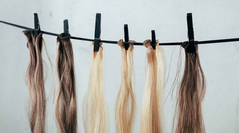 Incendie à Crans-Montana : « 3 à 4 kg de cheveux » pour perruques.