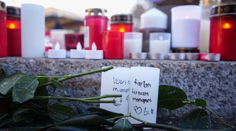 Incendie mortel à Crans-Montana : premiers corps identifiés, neuf Français toujours non localisés.