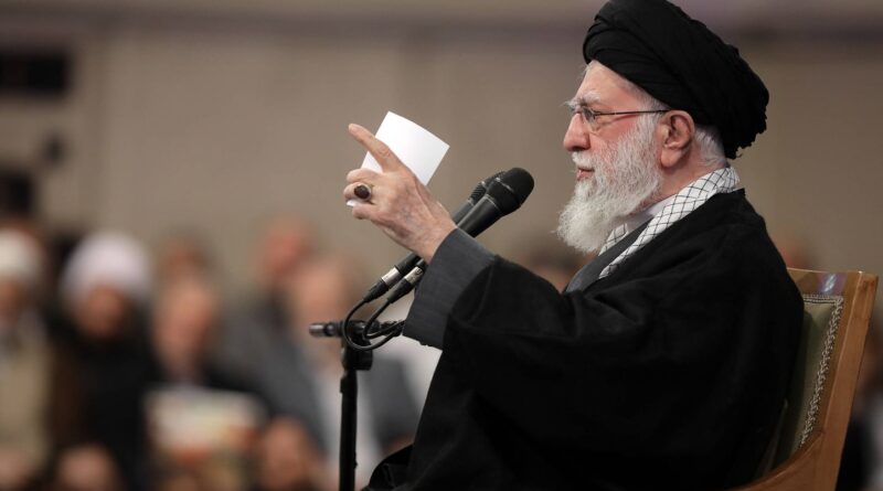 Iran : L'ayatollah Khamenei aurait un plan pour fuir à Moscou.