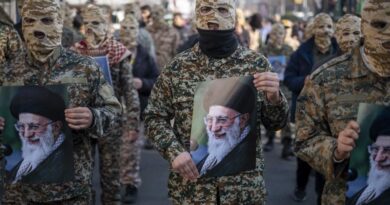 Iran : Les Gardiens de la révolution ne cèdent pas face aux manifestations.