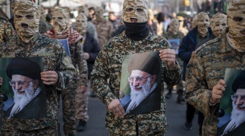 Iran : Les Gardiens de la révolution ne cèdent pas face aux manifestations.