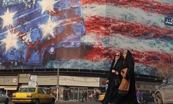 Iran : « Qui sème le vent… », fresque d’avertissement avant l’« armada » américaine