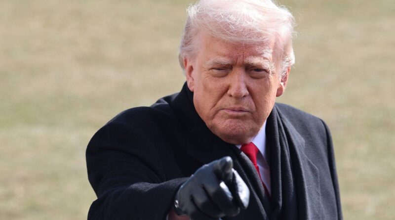 Iran : Trump affirme que les mollahs veulent négocier face à son « armada »