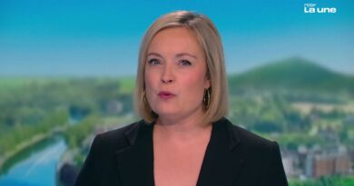 Israël frappe des postes entre Syrie et Liban liés au Hezbollah.