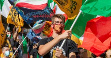 Italie : Extrême droite incite étudiants à dénoncer profs de gauche